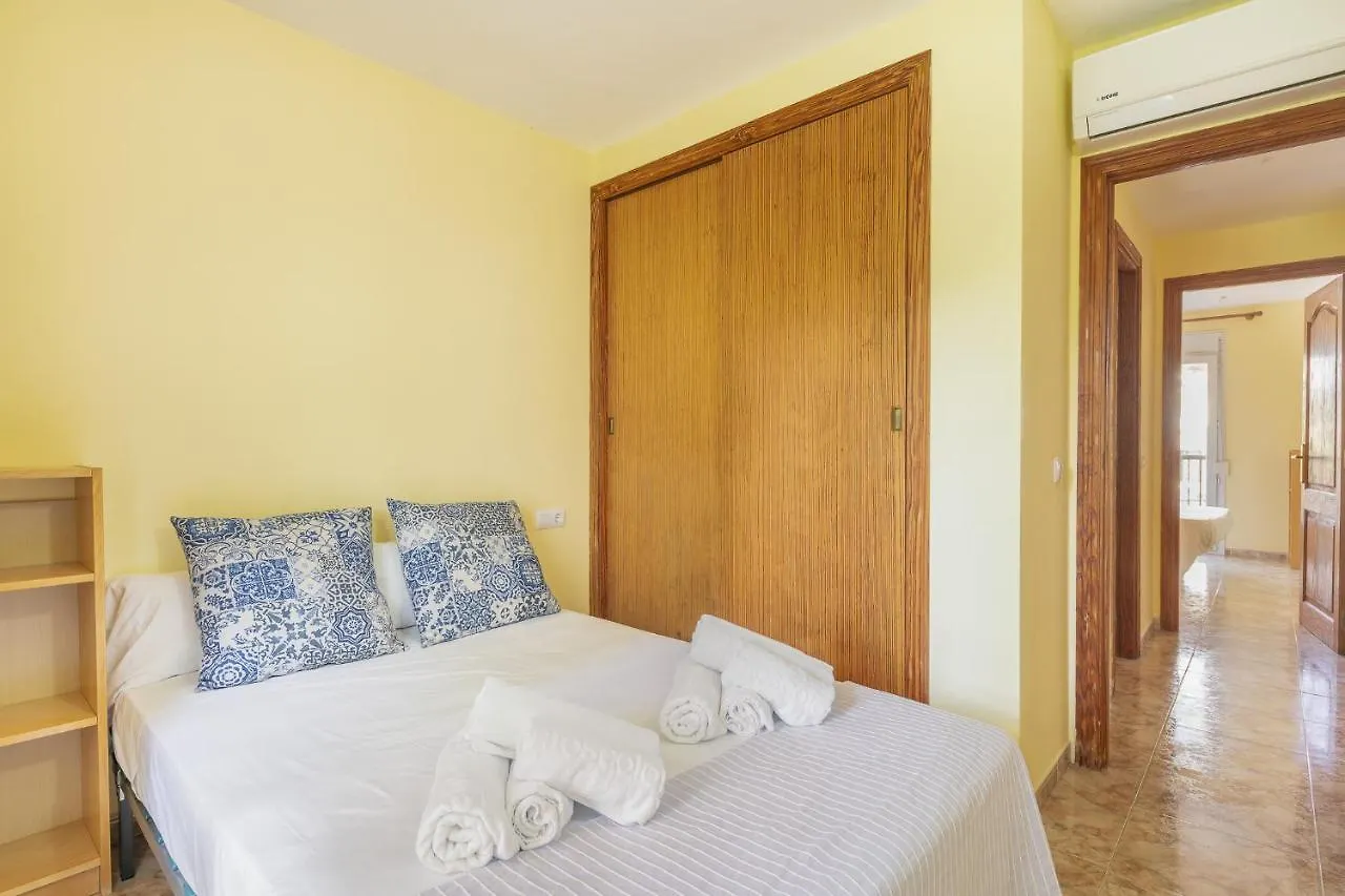 Tio Max Apartment I Colonia de Sant Jordi 0*,  İspanya